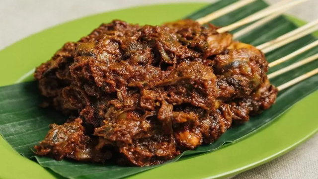 Menyelami Cita Rasa Autentik Sate Kerang Medan